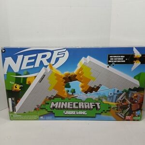 Nerf Minecraft Sabrewing Motorized Blaster Bow with 8 Elite Darts and Clip New